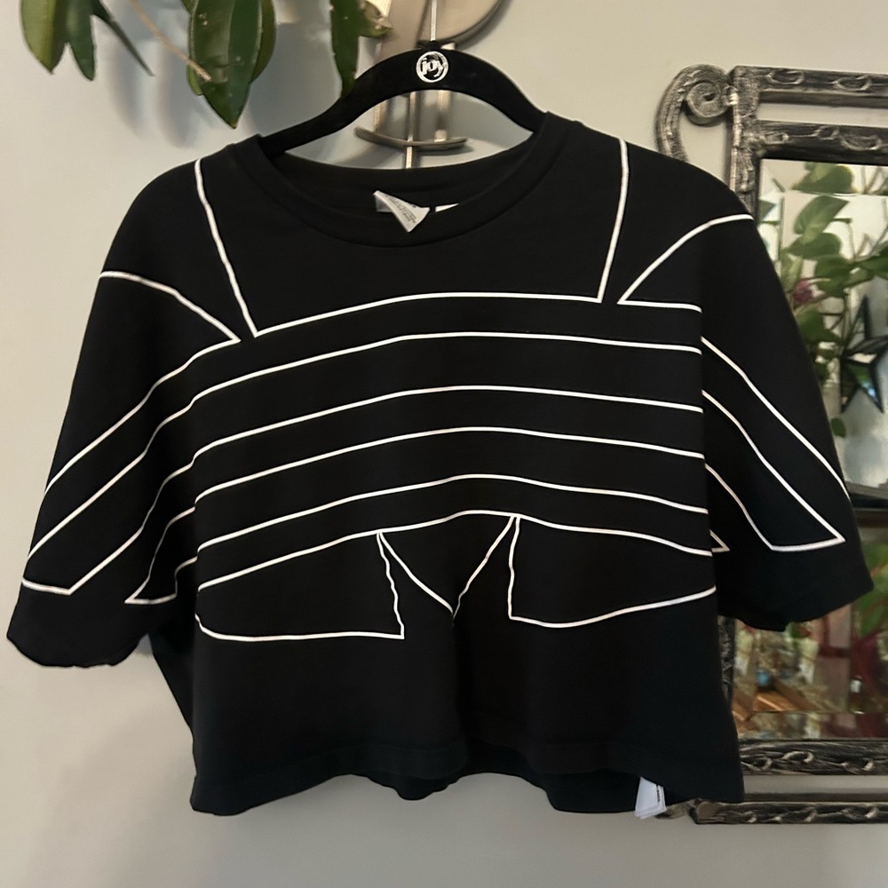 Adidas crop top black stripe
